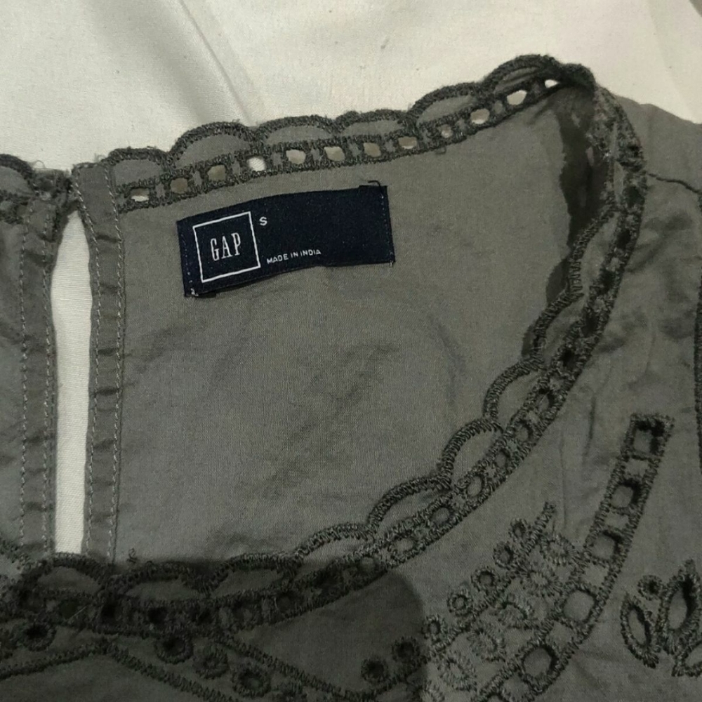 Gap blouse - Picture 6 of 6
